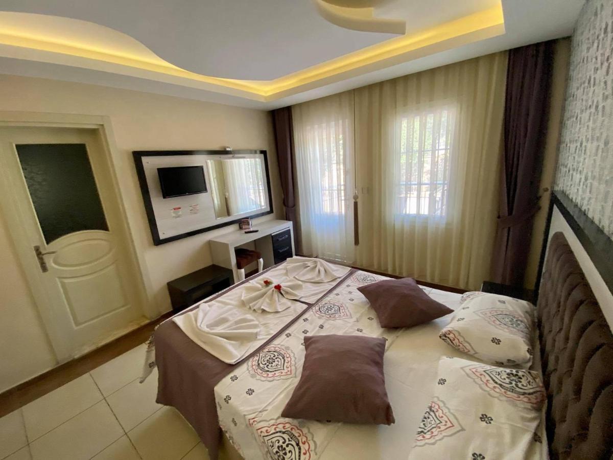 Yalcin Hotel & Villas 올루데니스 외부 사진